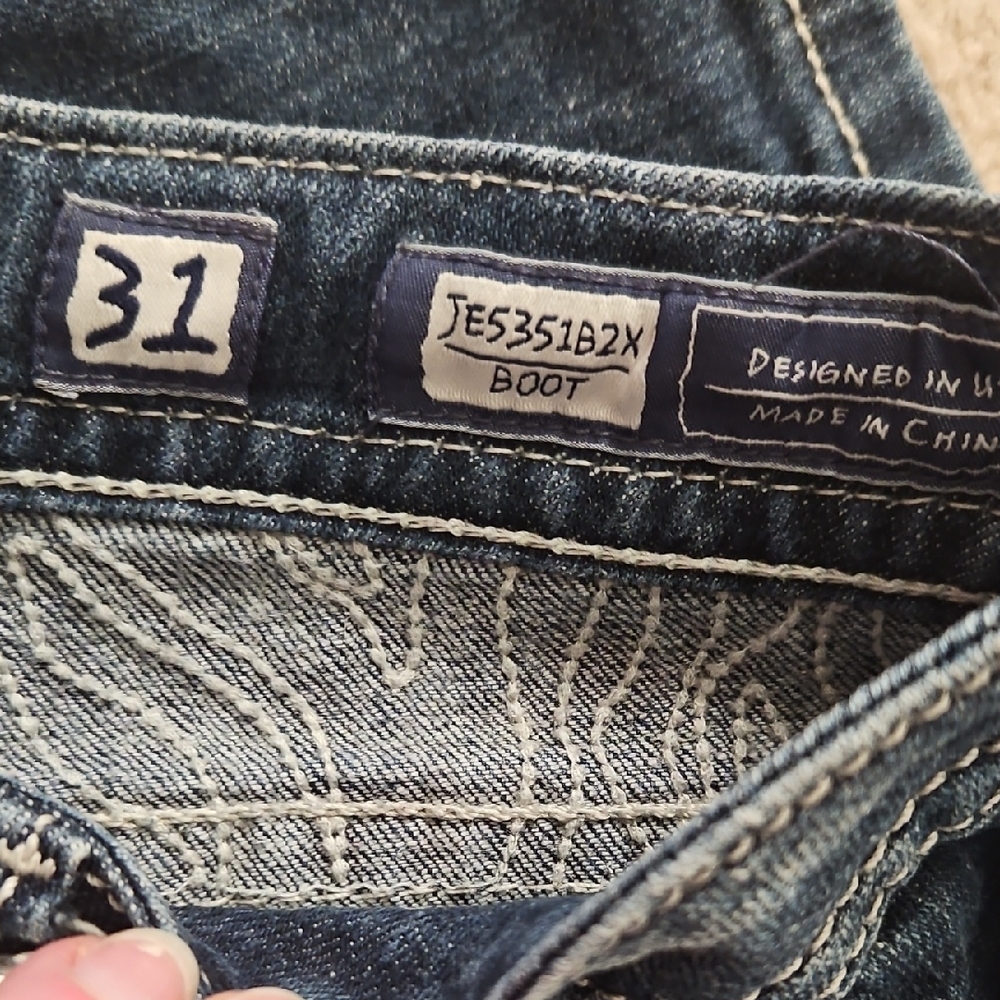 Miss Me Low Rise Boot Cut Jeans - Picture 7 of 8